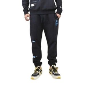 Nike Sportswear Essentials+ Men’s Fleece Pants Medium Black | Embroidered Logo